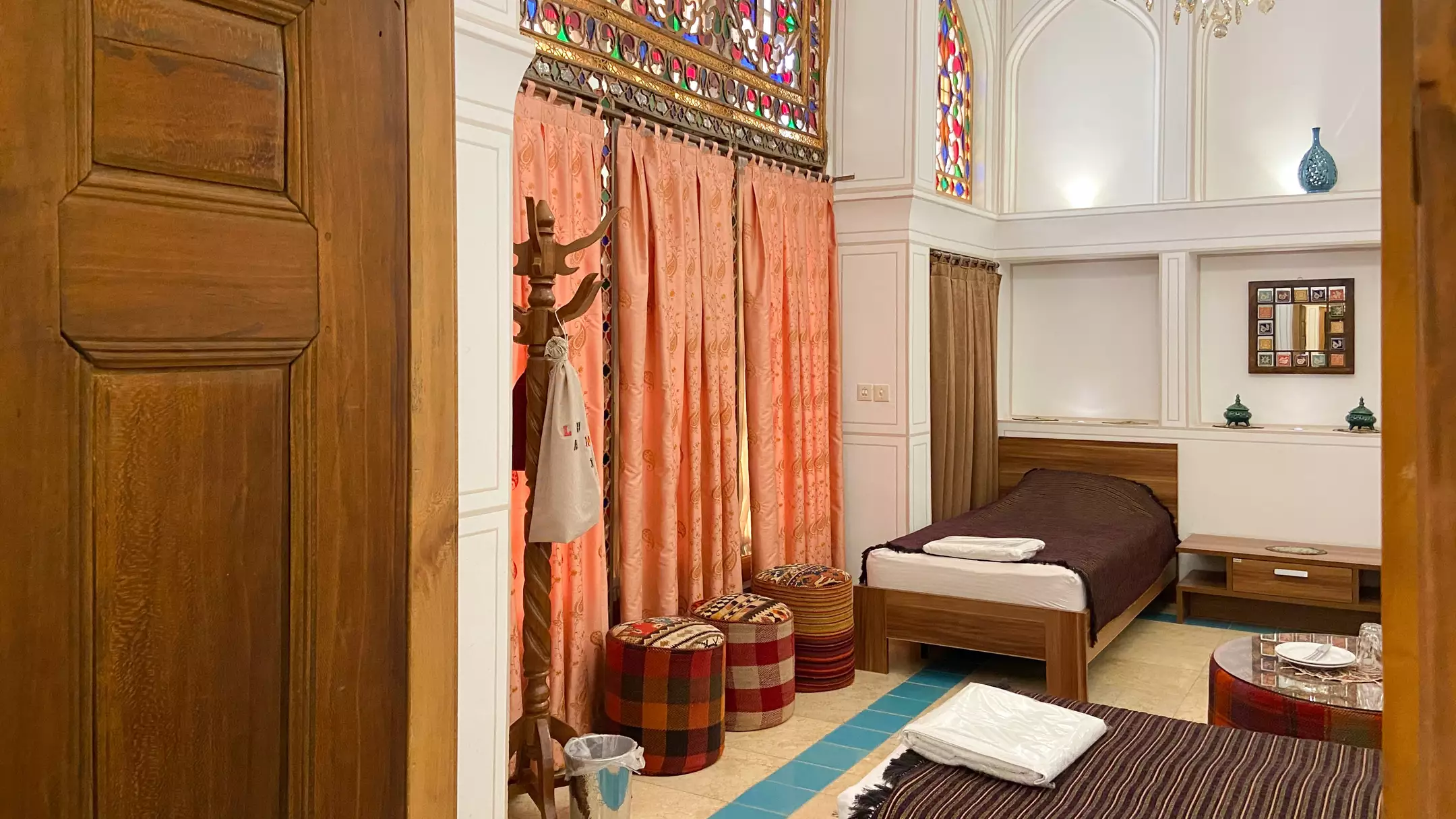 Alibaba https://cdn.alibaba.ir/ostorage/hotel-accommodation-images/6704dde16af0f999b10abc45_b7ff6e78-6497-4ce3-bbb0-140bdeb342fb_خفتنجا (1).webp